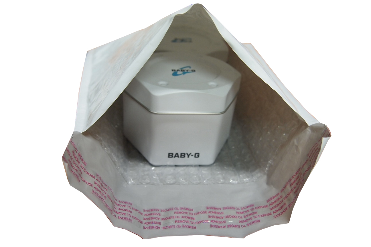 Lightweight Poly Bubble Mailing Bag to protect your products